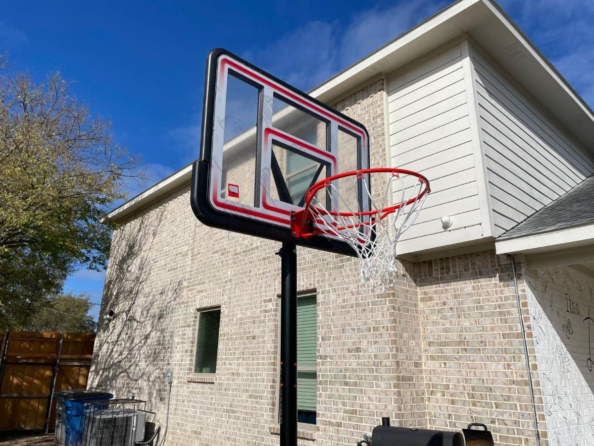 Dallas 4Br Large Yard W Hot Tub , Fire Pit And Basketball Hoop Eksteriør bilde